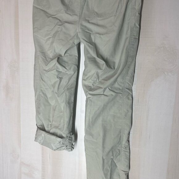 The North Face khaki short court pants capris, size 2 - Picture 9 of 12